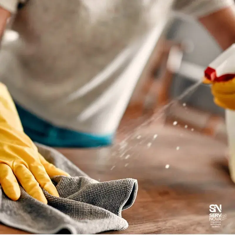 limpeza-portaria-terceirizada-01